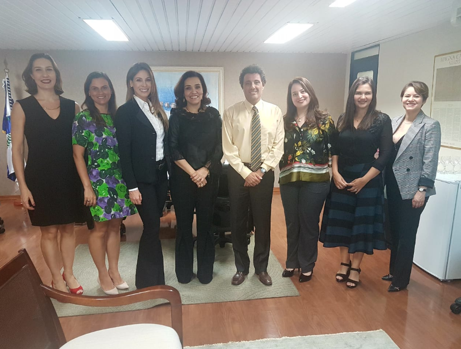 Comissão Ajufe Mulheres reúne-se com presidente do TRF 1