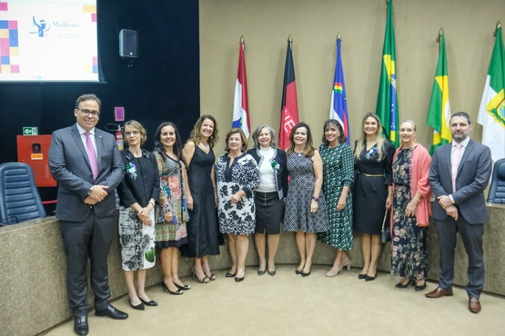 Abertura do V Seminário Mulheres destaca luta pela igualdade de gênero 